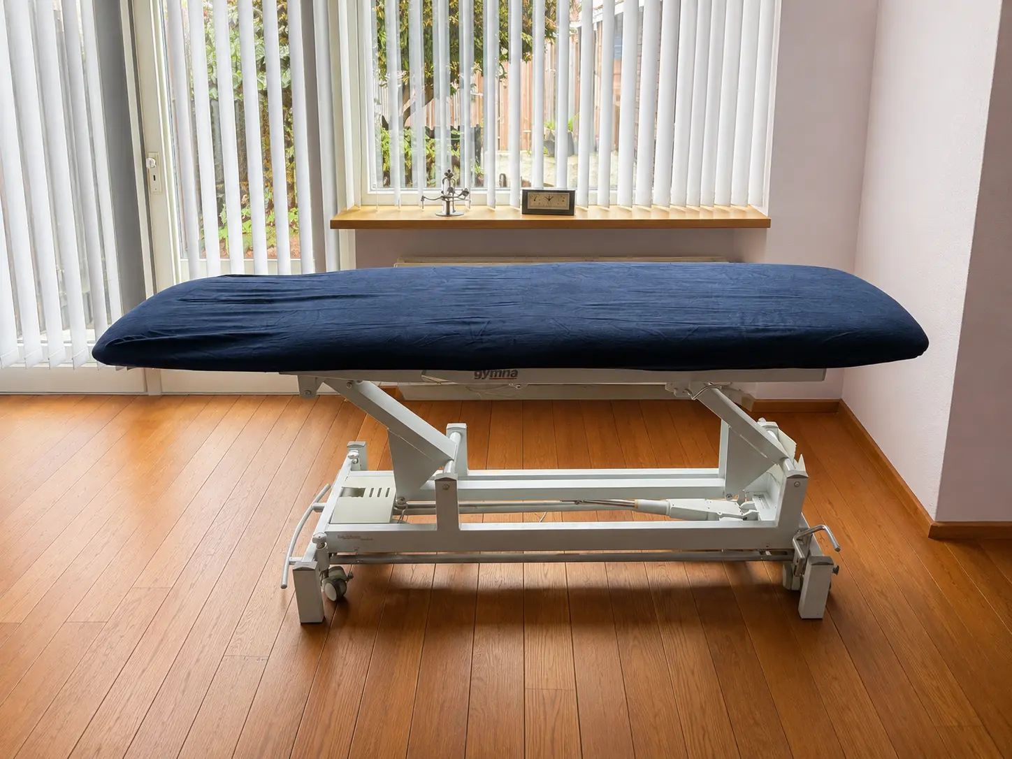 Massagebank in de behandelkamer